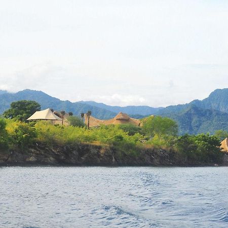 Menjangan Dynasty Resort Pemuteran  Exterior photo