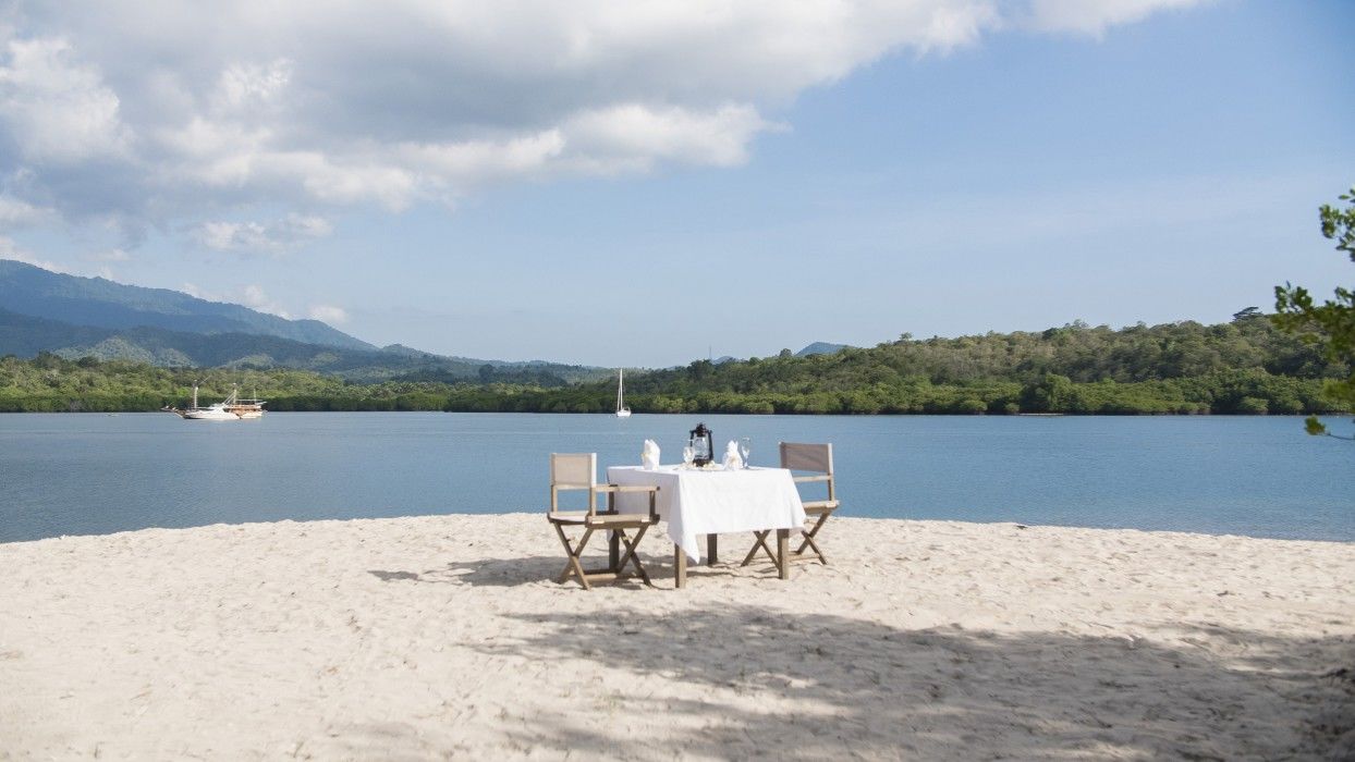 Menjangan Dynasty Resort Pemuteran  Exterior photo