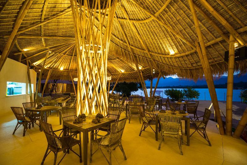 Menjangan Dynasty Resort Pemuteran  Exterior photo